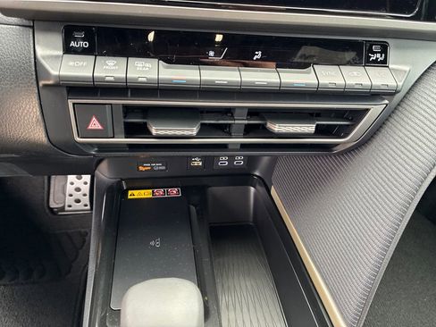 New 2026 Toyota Camry SE image 22