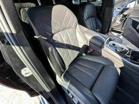 Used 2024 BMW X5 xDrive50e AWD/4WD image 28