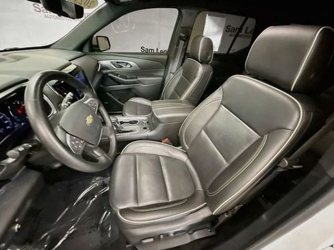 Used 2023 Chevrolet Traverse Premier AWD/4WD image 23