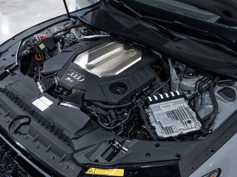 Used 2023 Audi RS 7 Sportback AWD/4WD image 47