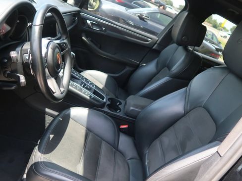 Used 2021 Porsche Macan GTS AWD/4WD image 17