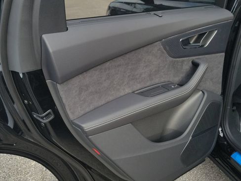 New 2026 Audi SQ7 Prestige AWD/4WD image 27