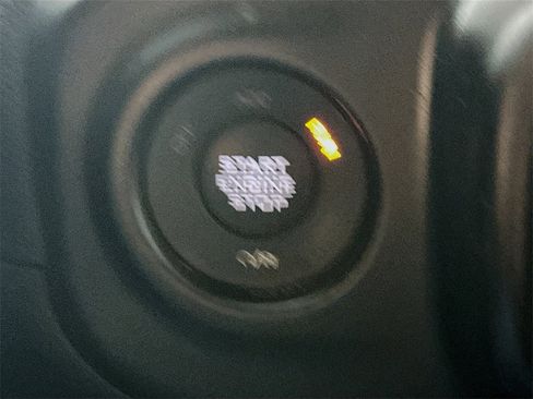 Used 2021 Jeep Wrangler Unlimited Rubicon image 27