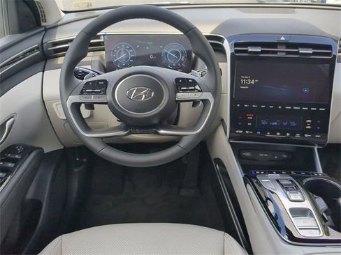 Used 2024 Hyundai Tucson Limited image 15