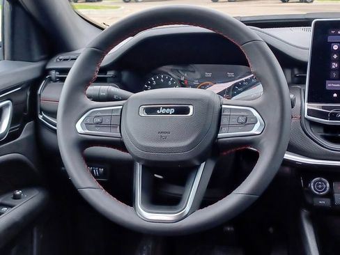 Used 2023 Jeep Compass Trailhawk w/ Trailhawk Convenience Group AWD/4WD image 27