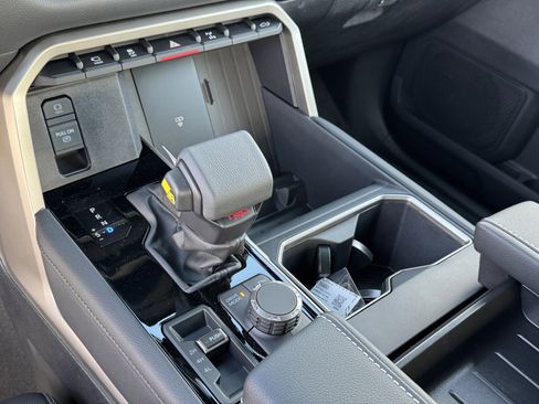 New 2026 Toyota Tundra Limited AWD/4WD image 19