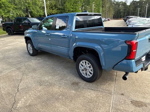 New 2026 Toyota Tacoma SR5 AWD/4WD image 3