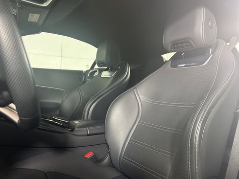 Used 2022 Mercedes-Benz SL 63 AMG 4MATIC image 10