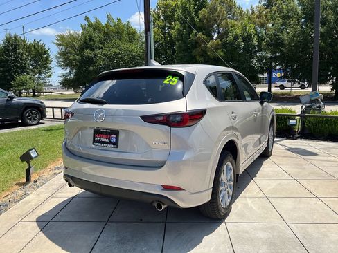 Used 2025 MAZDA CX-5 AWD 2.5 S w/ Select Package image 11