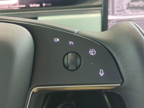 Used 2022 Tesla Model X Plaid image 28