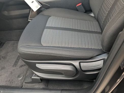 New 2026 Kia Sorento LX FWD image 19