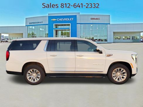 Used 2025 GMC Yukon XL Denali image 8