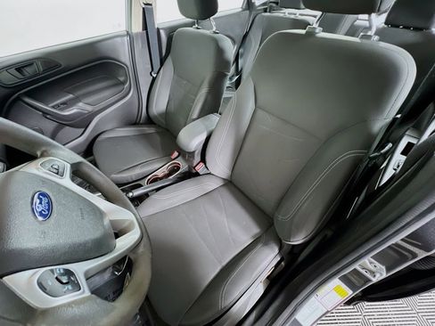 Used 2017 Ford Fiesta SE image 18