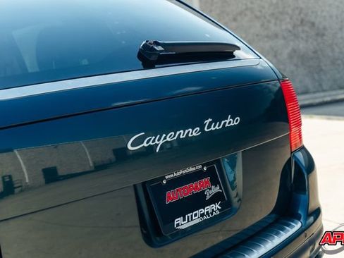 Used 2004 Porsche Cayenne Turbo AWD/4WD image 30