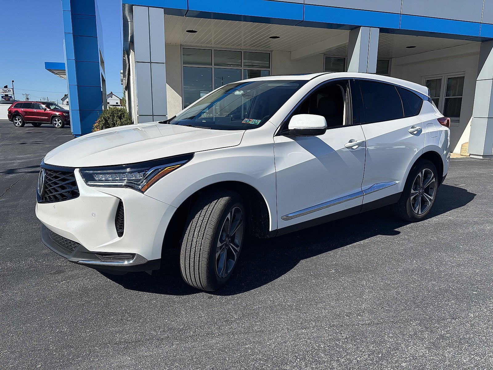 Used 2025 Acura RDX w/ Technology Package AWD/4WD image 2
