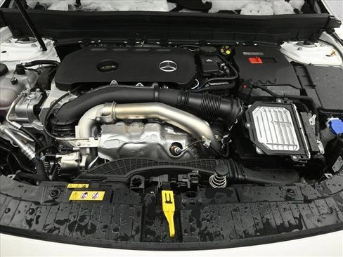 New 2026 Mercedes-Benz GLB 250 4MATIC image 28