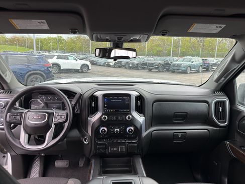 Used 2020 GMC Sierra 1500 Elevation w/ Elevation Value Package AWD/4WD image 28