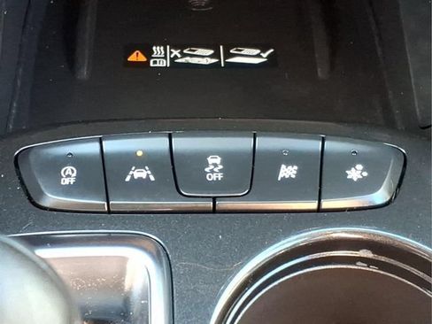 Used 2025 Chevrolet TrailBlazer LT w/ Convenience Package FWD image 22