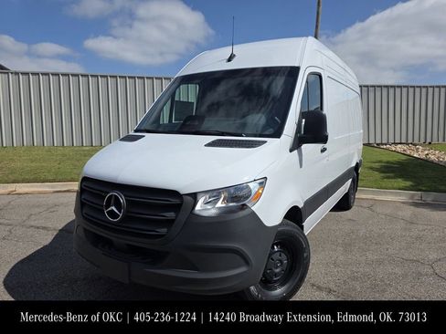 New 2026 Mercedes-Benz Sprinter 2500 image 1