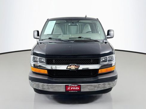 Used 2017 Chevrolet Express 2500 RWD image 8