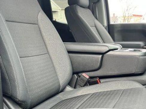 Used 2020 GMC Sierra 1500 SLE w/ SLE Value Package image 21