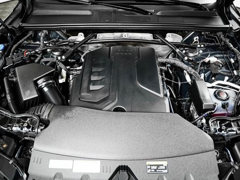 Certified 2025 Audi Q5 Premium w/ Premium Plus AWD/4WD image 4