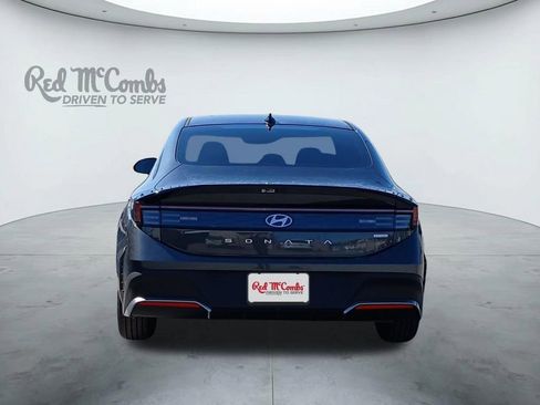 New 2026 Hyundai Sonata Blue FWD image 4