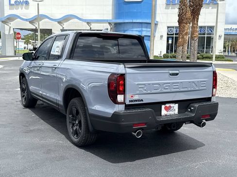 New 2026 Honda Ridgeline Black Edition image 9