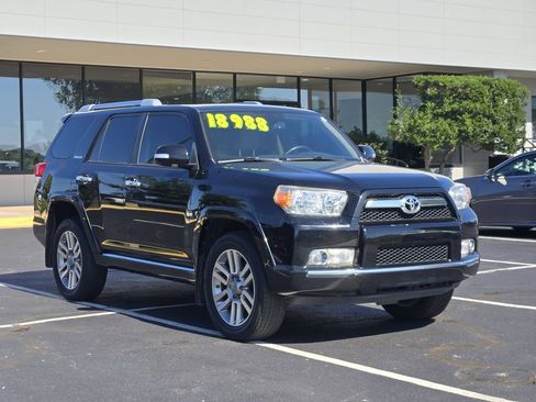 Used 2013 Toyota 4Runner Limited AWD/4WD image 3
