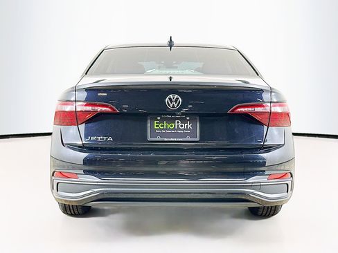 Used 2024 Volkswagen Jetta S image 7