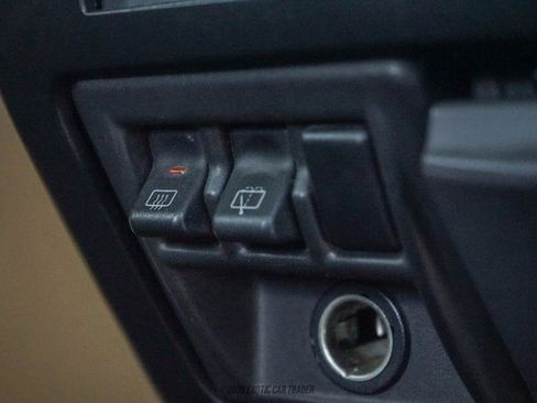 Used 2002 Jeep Wrangler Sahara image 38