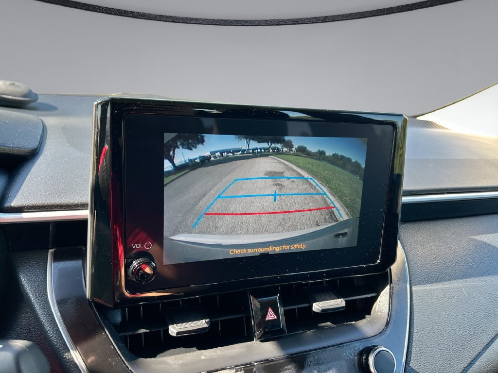 Used 2025 Toyota Corolla LE FWD image 22