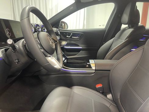 Used 2025 Mercedes-Benz C 300 4MATIC Sedan image 20