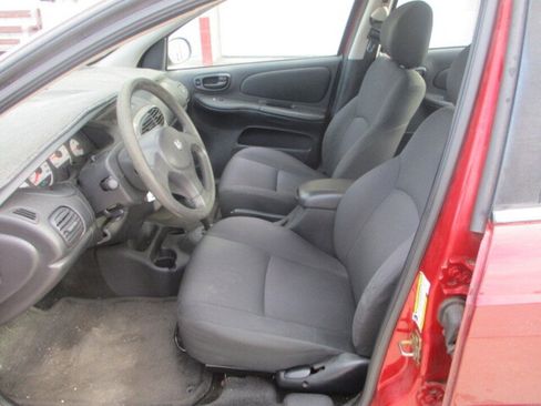Used 2005 Dodge Neon SXT image 24