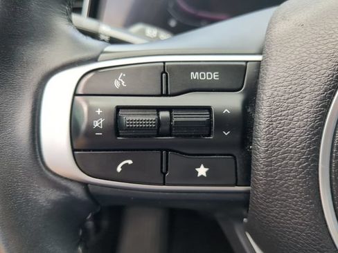 Used 2024 Kia Sportage EX FWD image 29
