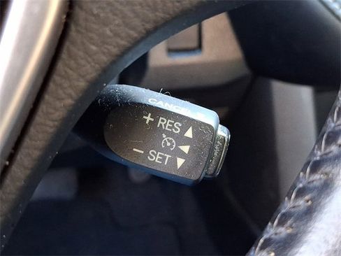 Used 2016 Toyota RAV4 XLE image 25