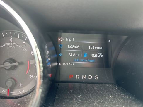 Used 2017 Ford Mustang Coupe RWD image 10