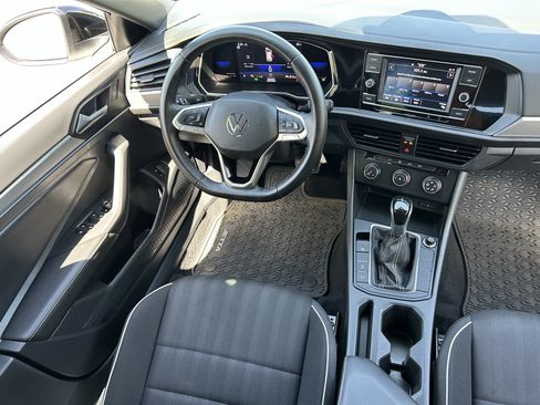 Used 2022 Volkswagen Jetta Sport FWD image 12