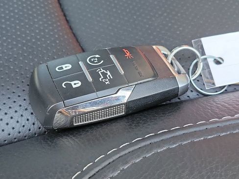 Used 2024 RAM 2500 Limited image 37