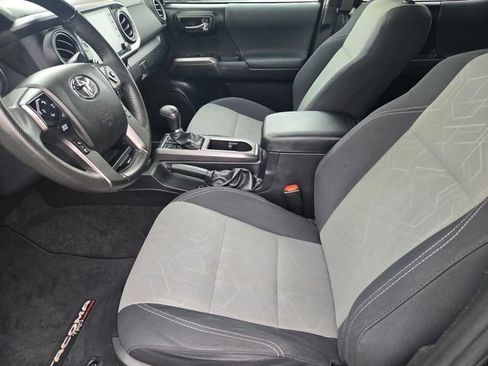 Certified 2021 Toyota Tacoma TRD Off-Road w/ Technology Package AWD/4WD image 18