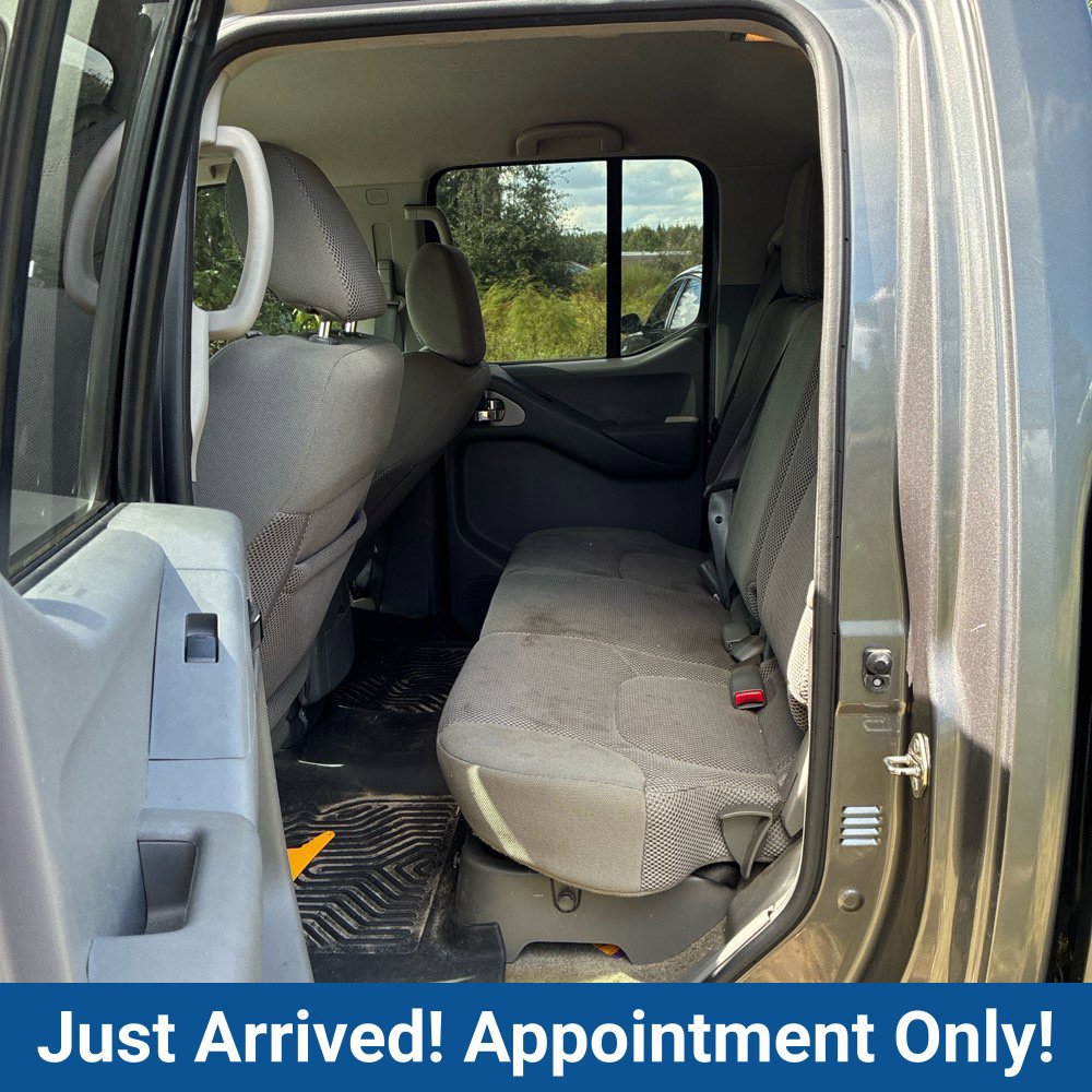 Used 2017 Nissan Frontier SV RWD image 9