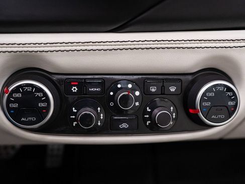 Used 2018 Ferrari 488 Spider RWD image 38