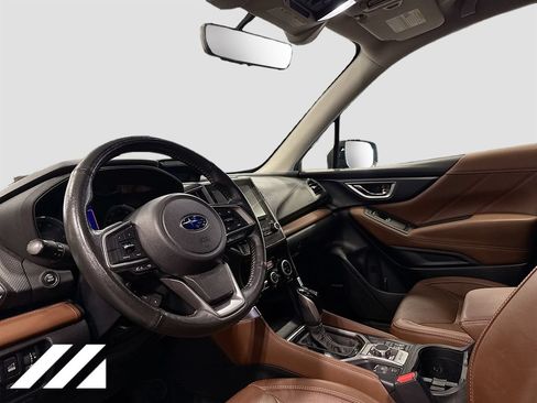 Used 2019 Subaru Forester Touring w/ Popular Package #3 AWD/4WD image 9