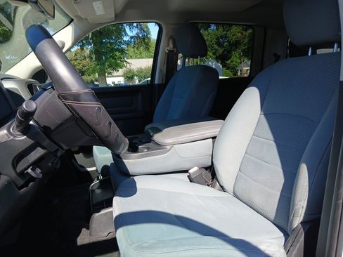 Used 2017 RAM 2500 Tradesman w/ Chrome Appearance Group AWD/4WD image 18