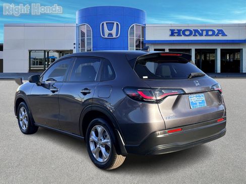 Certified 2024 Honda HR-V LX image 5