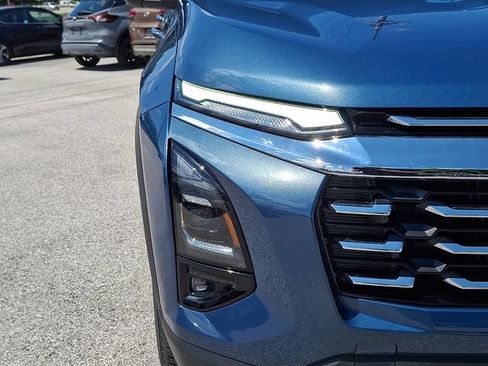 Used 2025 Chevrolet Equinox LT w/ Convenience Package II AWD/4WD image 11