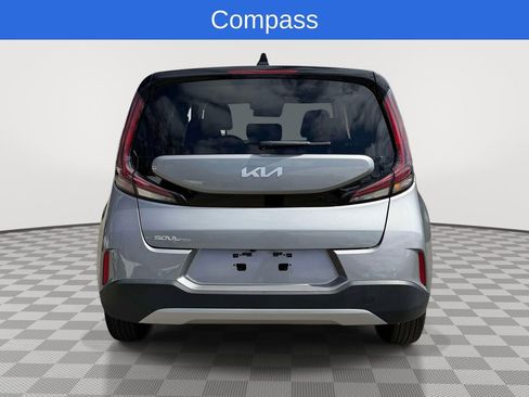 Used 2025 Kia Soul LX w/ LX Technology Package image 8