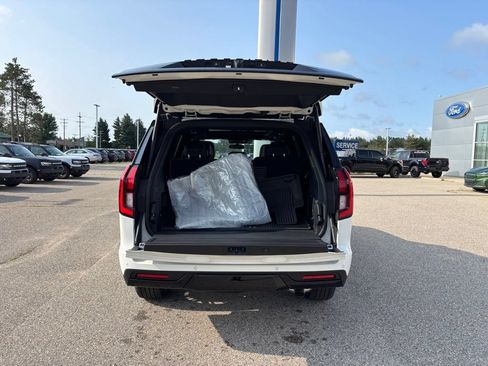 New 2027 Ford Expedition Platinum w/ Stealth Appearance Package AWD/4WD image 16