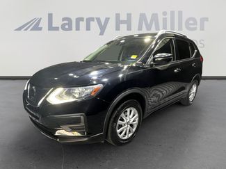 Certified 2020 Nissan Rogue SV image 1