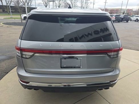 Used 2023 Lincoln Aviator Reserve w/ Equipment Group 201A AWD/4WD image 17